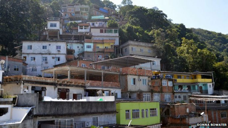 Mια από τις περιβόητες φαβέλες του Ρίο
