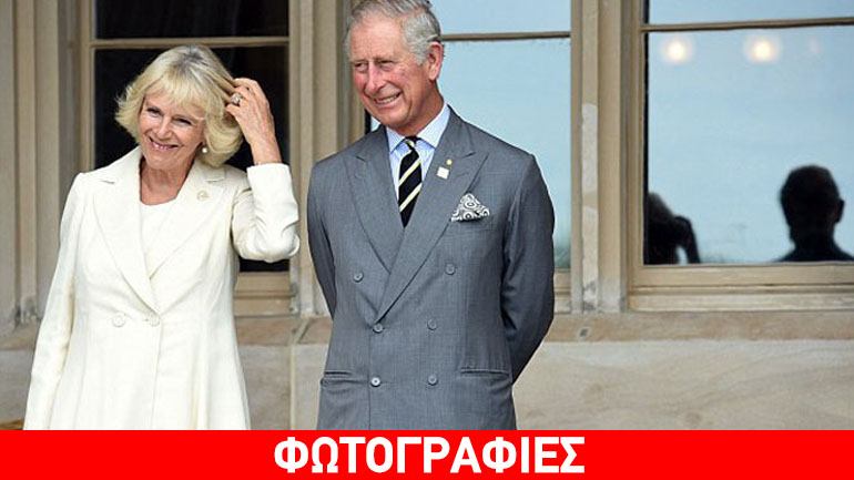 Ένα σπάνιο θέαμα: Ο πρίγκιπας Κάρολος και η Καμήλα μόνο με τα μαγιό τους