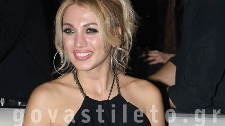 Κωνσταντίνα Σπυροπούλου: Η solo έξοδος στα μπουζούκια