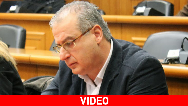 Αγρότες απέκλεισαν τον βουλευτή του ΣΥΡΙΖΑ Γιάννη Σηφάκη