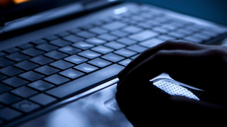 Eξαπατούσαν πολίτες παριστάνοντας τους αγοραστές σε πωλήσεις αντικειμένων μεγάλης αξίας