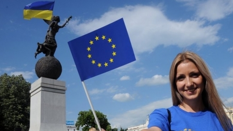 Τα 28 κράτη μέλη της Ε.Ε. συμφώνησαν για την άρση της βίζας για τους πολίτες της Ουκρανίας
