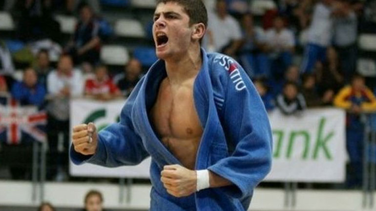 Τζούντο: «Xάλκινος» ο Αζωίδης στα -73 κιλά