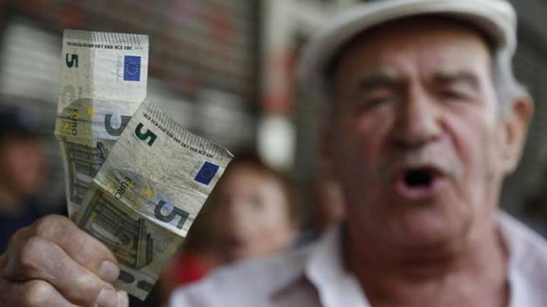 Νέο τσεκούρι 780 εκατ. ευρώ σε συντάξεις και επιδόματα