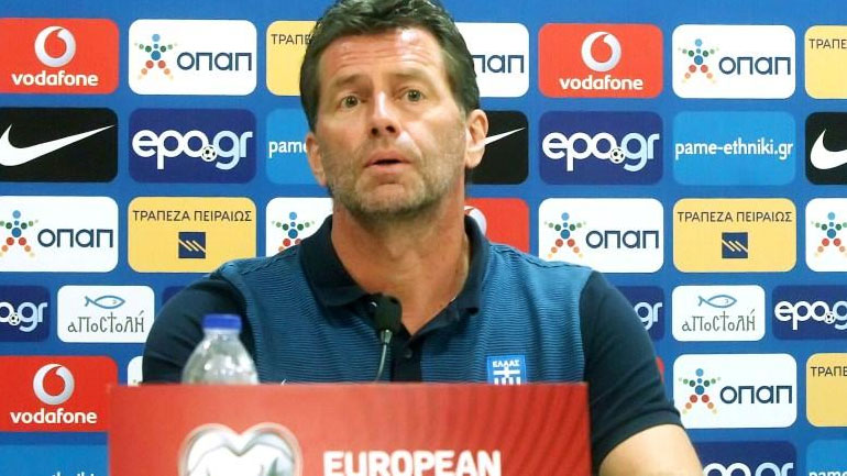 Σκίμπε: «Δυο χρόνια η Εθνική… έφαγε ξύλο»