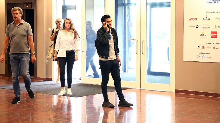 Παναθηναϊκός: Στην Ολλανδία για να δει το φιλικό με την Άλκμααρ ο Πιτ Πιεμπονγκσάντ