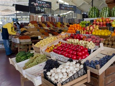 Ρωσία: Πιθανή η αναστολή εισαγωγών τροφίμων από την Ουκρανία