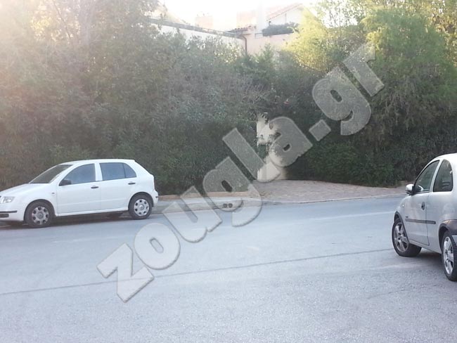 Το συγκρότημα μεζονέτων στο οποίο διαμένει ο επιχειρηματίας