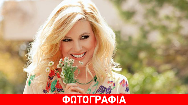 Η Ράνια Θρασκιά έγινε κουμπάρα!