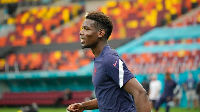 Μάντσεστερ Γιουνάιτεντ: Δεν θα φύγει ο Πογκμπά