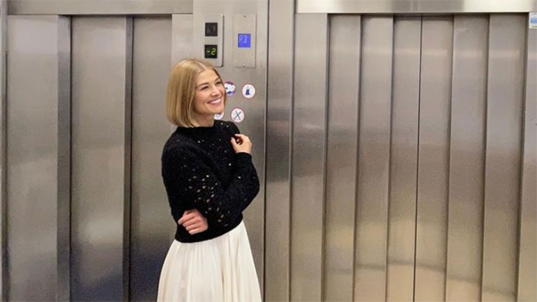 Η Ρόζαμουντ Πάικ θα είναι αφηγήτρια στο ηχητικό βιβλίο «The Eye of the World»