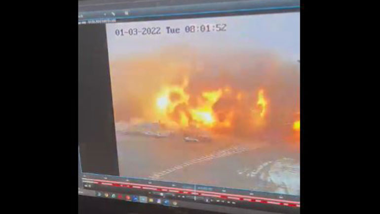 Η στιγμή της ανατίναξης του υπουργείου Εσωτερικών Υποθέσεων στο Χάρκοβο