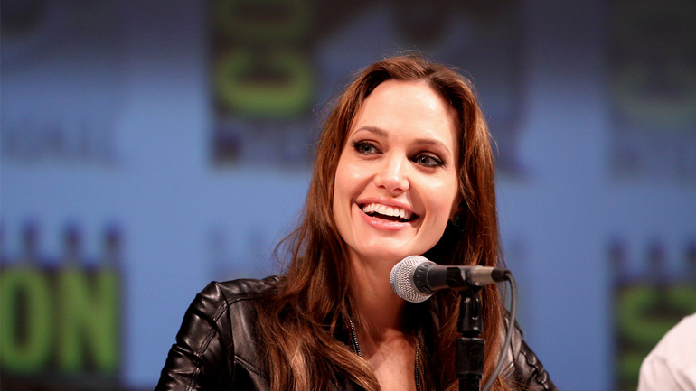 ΗΠΑ: Η Αντζελίνα Τζολί μίλησε στο Κογκρέσο για τη βία κατά των γυναικών 