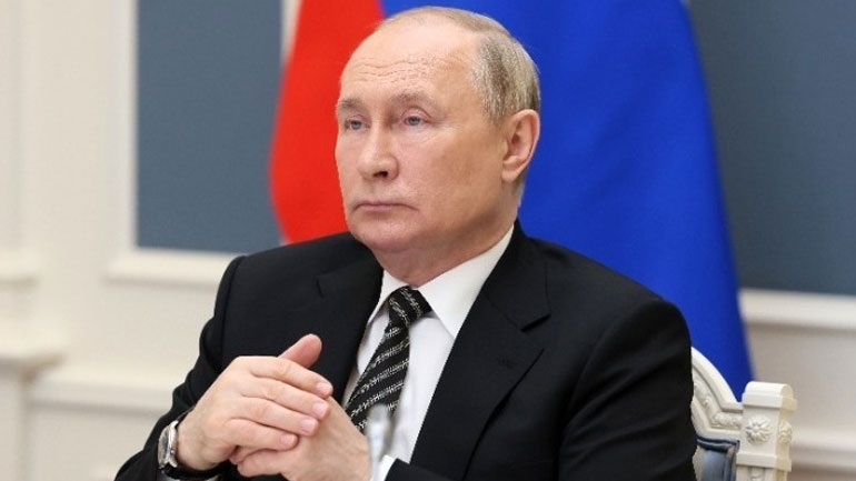 Ο Ρώσος πρόεδρος Πούτιν έφθασε στο Ιράν