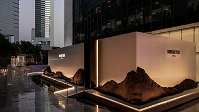 Ρώσοι πράκτορες κατέσχεσαν πανάκριβα ρολόγια… για αντίποινα!