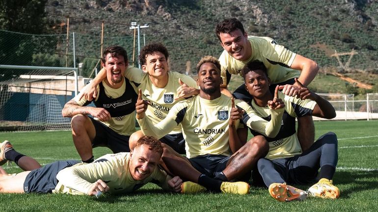 Η Άντερλεχτ προπονήθηκε στο ΒΑΚ και διαφήμισε την Κρήτη