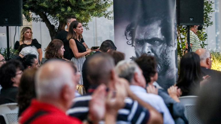 Σε κλίμα συγκίνησης η τελετή αποχαιρετισμού στον Κώστα Καζάκο