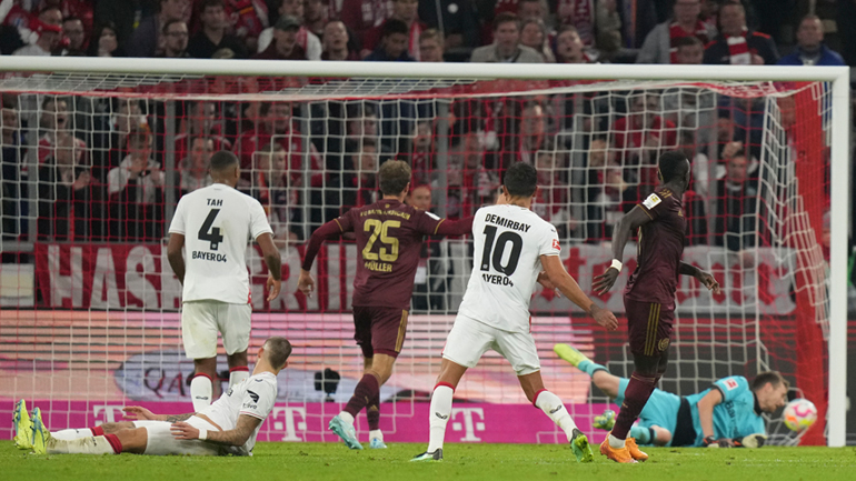 Επιστροφή στις νίκες για την Μπάγερν, διέλυσε 4-0 τη Λεβερκούζεν