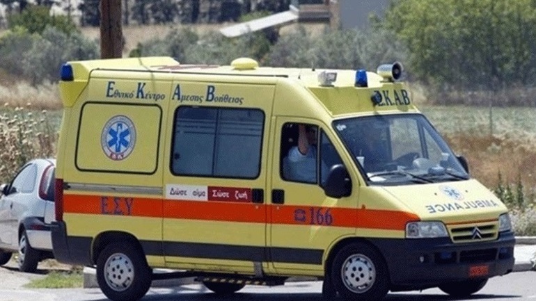 Σοβαρό τροχαίο στα Χανιά – Διασωληνωμένος 15χρονος οδηγός μηχανής