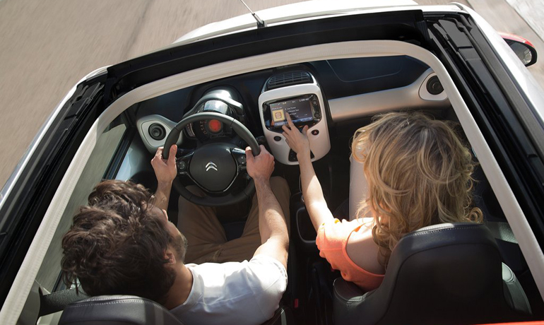 Ευχάριστο το εσωτερικό του γαλλικού μοντέλου...