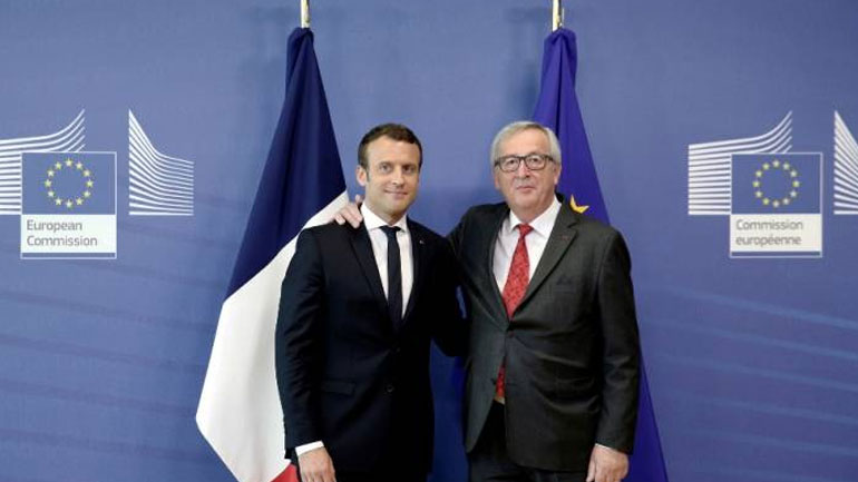 Γιούνκερ και Μακρόν για εμβάθυνση Ευρωζώνης και κοινή Άμυνα