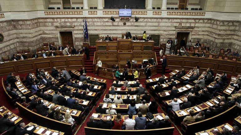 Στη Βουλή οι τροπολογίες με τα προαπαιτούμενα