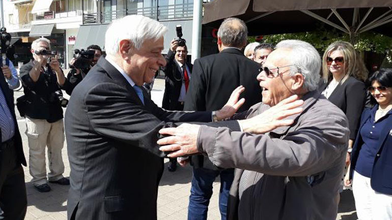 Tα παιδικά του στέκια στην Καλαμάτα θυμήθηκε ο Πρόεδρος της Δημοκρατίας