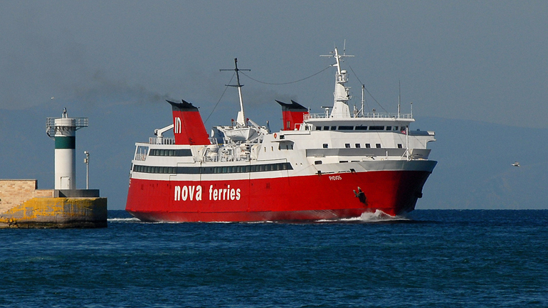 Από το πλοίο «Φοίβος» είχε πέσει η γυναίκα που βρέθηκε ανοιχτά του Πειραιά