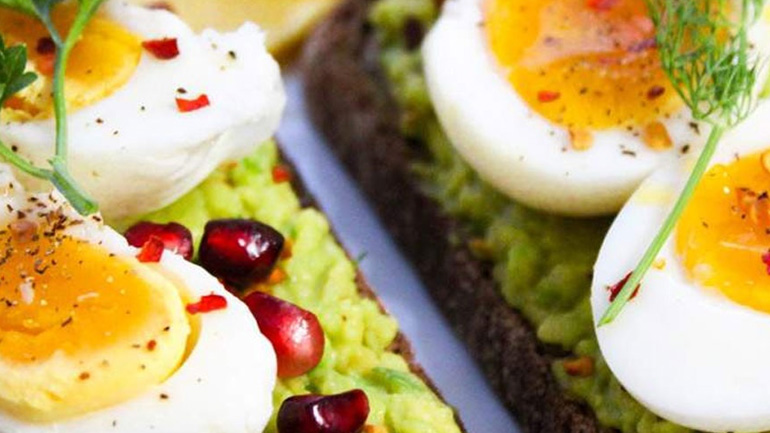 Η καθημερινή κατανάλωση αβγών σχετίζεται με μειωμένο καρδιαγγειακό κίνδυνο