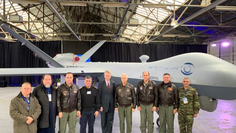 Στην Ελλάδα το πρώτο drone της Πολεμικής Αεροπορίας – Το Tweet του Τζέφρι Πάιατ