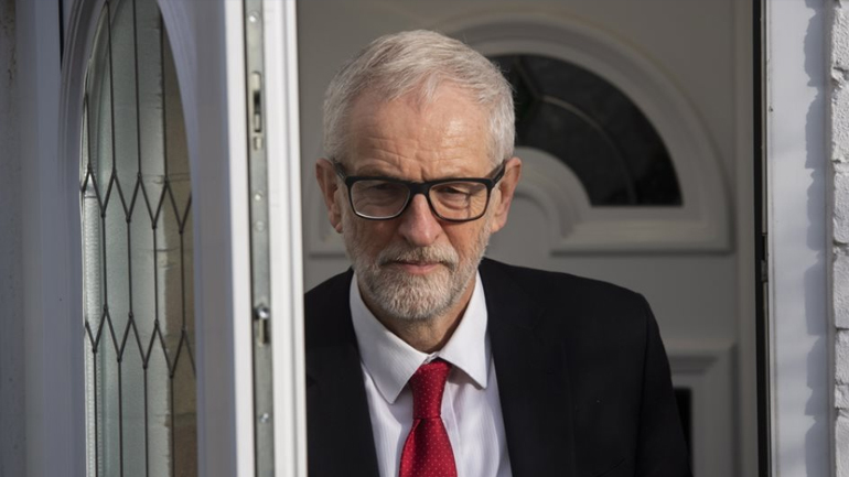 Κόρμπιν: «Θα μείνω στο κόμμα μέχρι να βρεθεί ο διάδοχός μου»