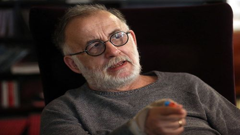 Συγκινεί το μήνυμα του Θάνου Μικρούτσικου από το νοσοκομείο