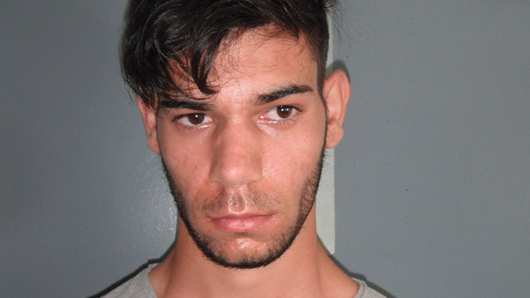 Στη δημοσιότητα εικόνες από τα δύο αδέρφια που αποπειράθηκαν να αρπάξουν 14χρονο στον Πύργο