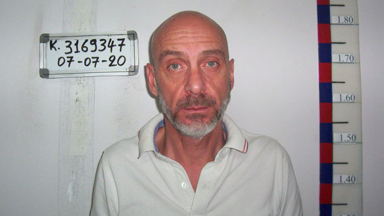 Στη δημοσιότητα φωτογραφίες του δασκάλου που αποπλάνησε την 14χρονη στην Εύβοια