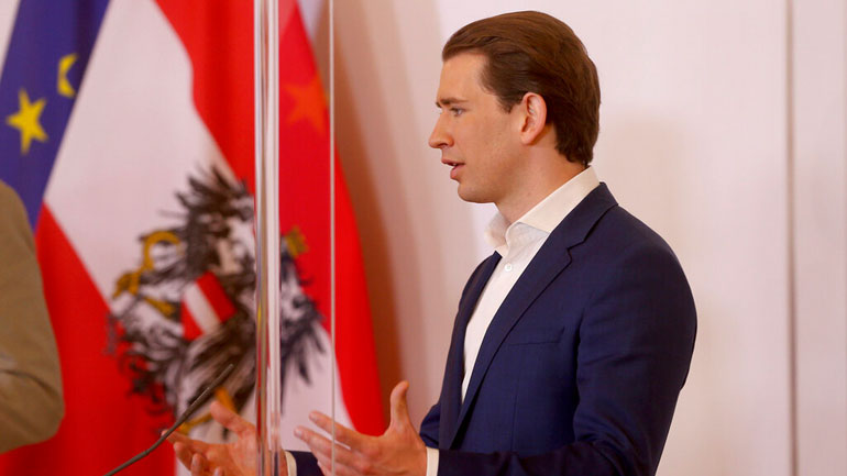 Αυστρία: Ο καγκελάριος Κουρτς τάσσεται κατά του υποχρεωτικού εμβολιασμού κατά του κορωνοϊού