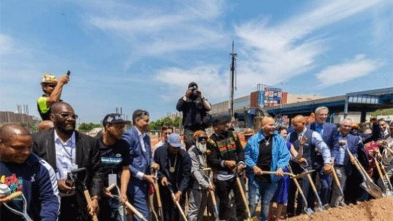 Τελετή για την ανέγερση του Universal Hip Hop Museum