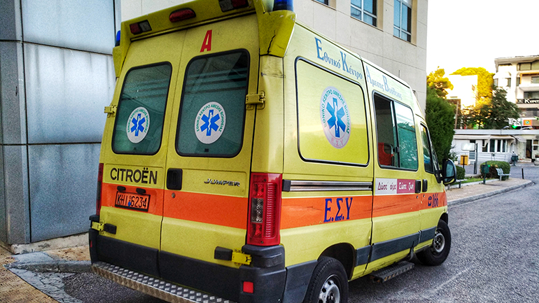 Δύο τα οχήματα που εμπλέκονται σε θανατηφόρο τροχαίο δυστύχημα στην Βέροια