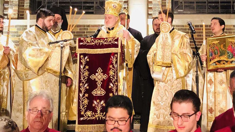 Παρουσία του Αρχιεπισκόπου Αμερικής Ελπιδοφόρου, η λειτουργία της Ανάστασης στη Νέα Υόρκη