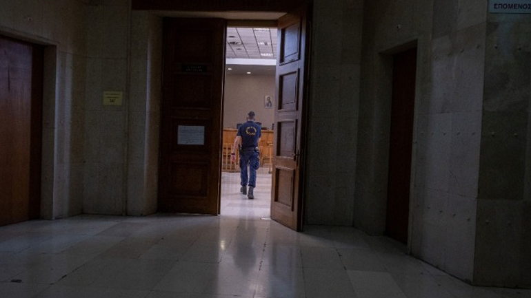 Πώς μία 85χρονη ξέφυγε από τα δίχτυα κυκλώματος απατεώνων «μαϊμού» ατυχημάτων