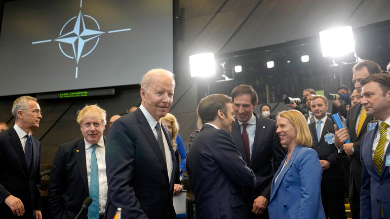 NATO: Καταδικάζει την εισβολή της Ρωσίας, συνεχίζει να παρέχει υποστήριξη στην Ουκρανία