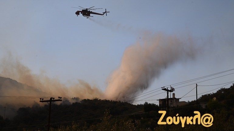 Καλύτερη εικόνα παρουσιάζουν οι πυρκαγιές σε Μαγνησία, Ρόδο, Λαμία, Κέρκυρα, Κάρυστο, Άρτα – Ασφαλής η βάση της 111ΠΜ