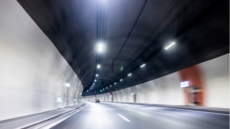 Η Ελλάδα αποκτά «έξυπνα» τούνελ