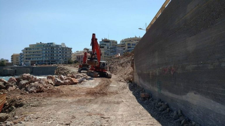Ηράκλειο: Διακοπή στα έργα στον Κόλπο Δερματά – Προσαγωγές εργαζομένων