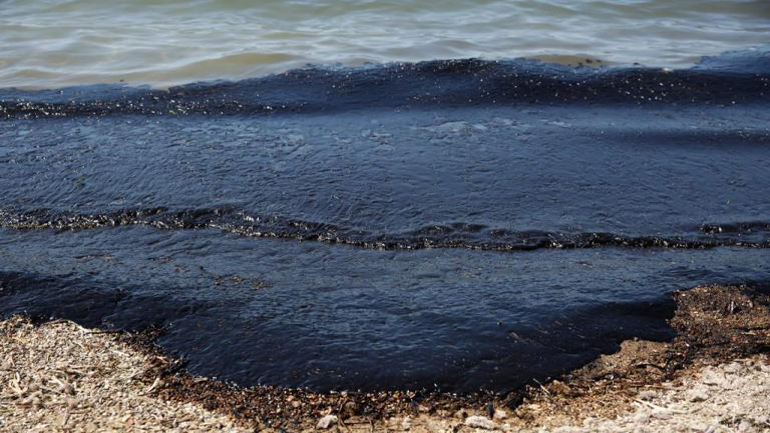 Διαψεύδει η πλοιοκτήτρια εταιρεία ότι το Bouboulina ευθύνεται για τη ρύπανση των ακτών στη Βραζιλία