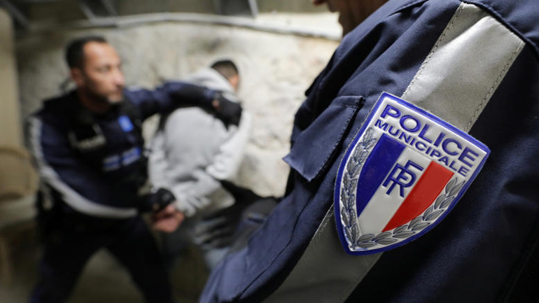 Γαλλία: Εντοπίστηκαν 31 Πακιστανοί σε φορτηγό κοντά στα ιταλικά σύνορα