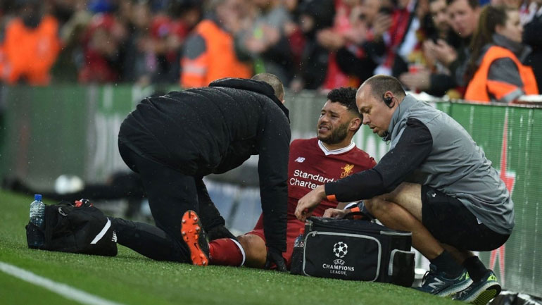 Σοκ για τη Λίβερπουλ – Χάνει όλη τη νέα σεζόν ο Τσάμπερλεϊν!