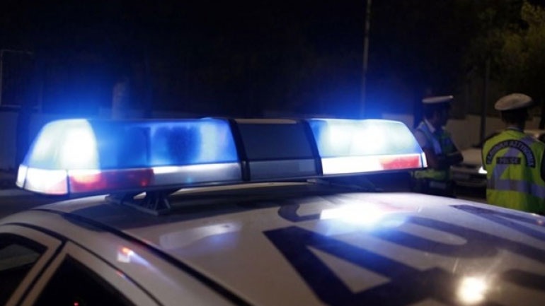 Χανιά: Ο δρόμος γέμισε λίπασμα