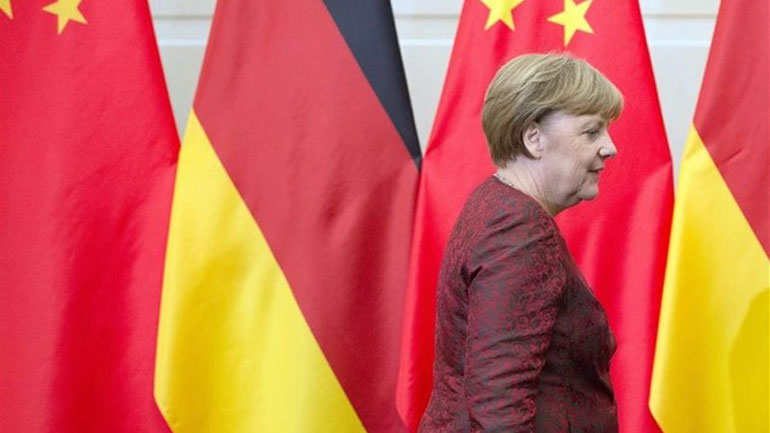 Η Μέρκελ συνάντησε ακτιβιστές για τα ανθρώπινα δικαιώματα στην Κίνα