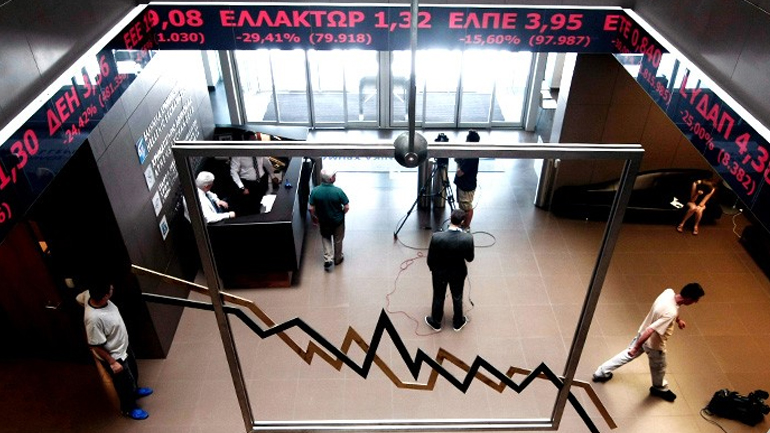 Με πτώση 1,60% έκλεισε το Χρηματιστήριο Αθηνών Με πτώση 1,60% έκλεισε το Χρηματιστήριο Αθηνών