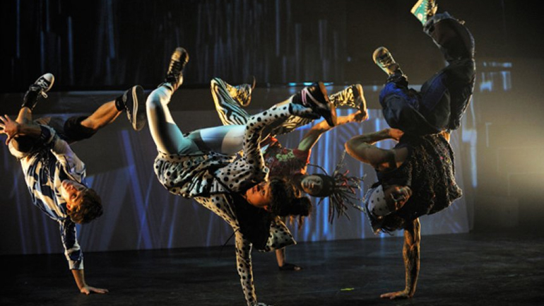 Χριστούγεννα στο Μέγαρο Μουσικής με το φαντασμαγορικό Cirque Éloize